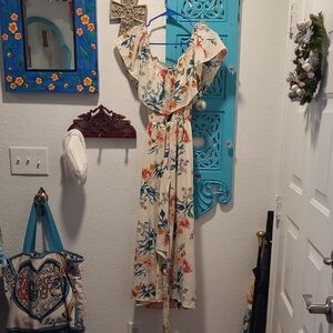 Doe & Rae Cream Floral Maxi Dress
